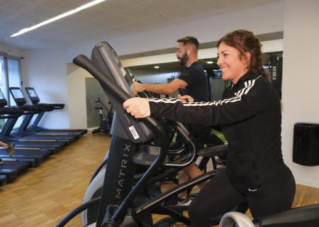 El poliesportiu Francesc Calvet renova la sala de fitnes amb màquines d’última tecnologia