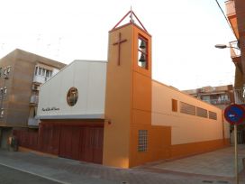 Exterior de la nova parròquia de la Mare de Déu del Carme