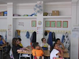 L'Ajuntament instal·la ventiladors a les escoles per millorar el benestar i el confort tèrmic de l'alumnat amb l'objectiu de mitigar l'impacte del canvi climàtic als centres educatius públics