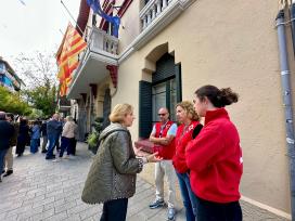 L'alcaldessa amb responsables de Creu Roja