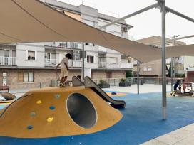 Nou parc infantil a la plaça del Carme