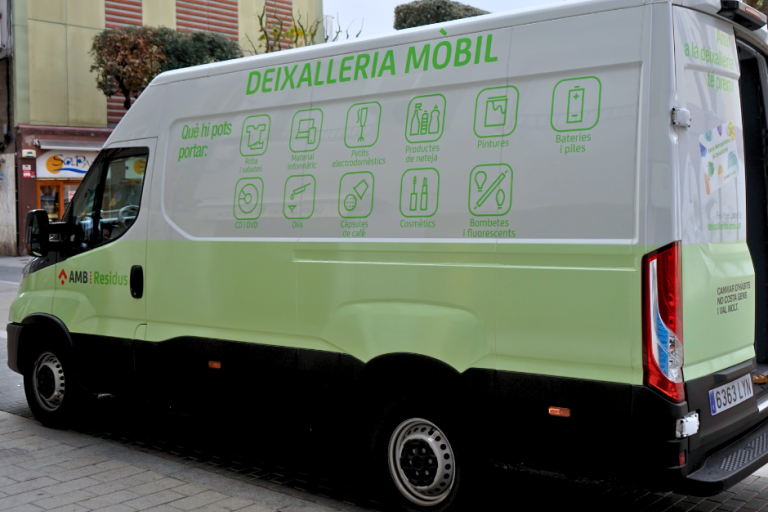 La deixalleria mòbil, ara també al barri de les Begudes