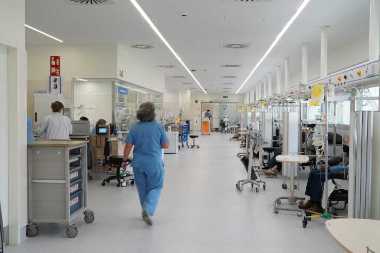 L’Hospital de Sant Joan Despí estrena un nou hospital de dia amb més espai per a l’assistènciav