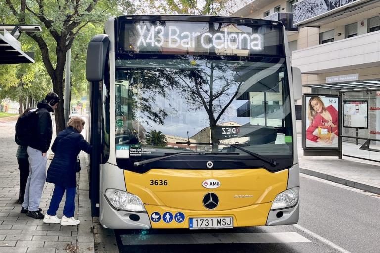 Reforç de la línia de bus X43 amb més sortides des de les Begudes en hora punta