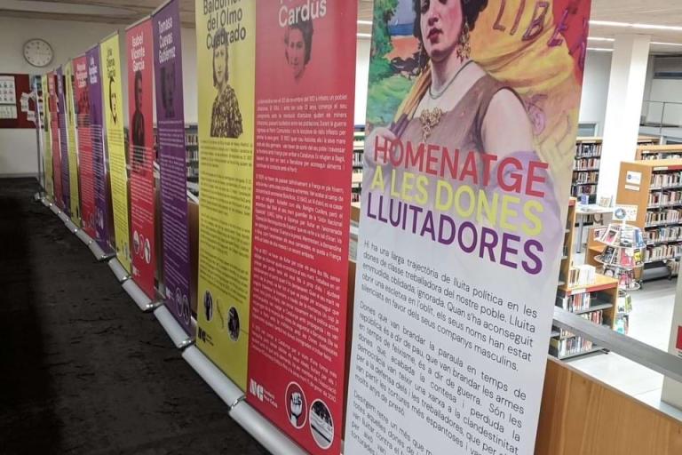 Exposició Roig i Violeta