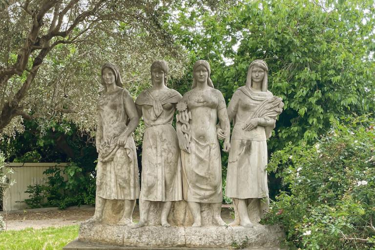 L'escultura dedicada a les dones a l'antic recinte de Gallina Blanca es preservarà en la urbanització del sector