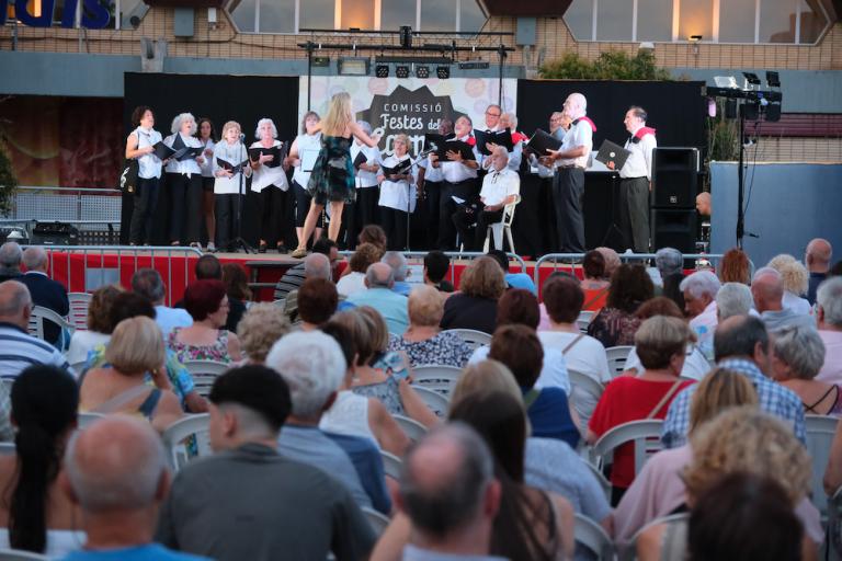Comencem les festes amb el pregó, ball d'entitats, taller de castanyoles i música per ballar!