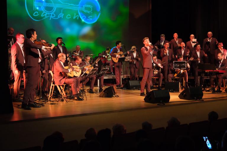 En commemoració del 40 aniversari de l'agermanament entre Sant Joan Despí i Montilla, el Teatre Mercè Rodoreda ha acollit un espectacle amb el grup Capachos i la presència de molts santjoanencs i santjoanenques que van néixer a la ciutat cordovesa i que han celebrat la fraternitat que uneix els dos municipis.
