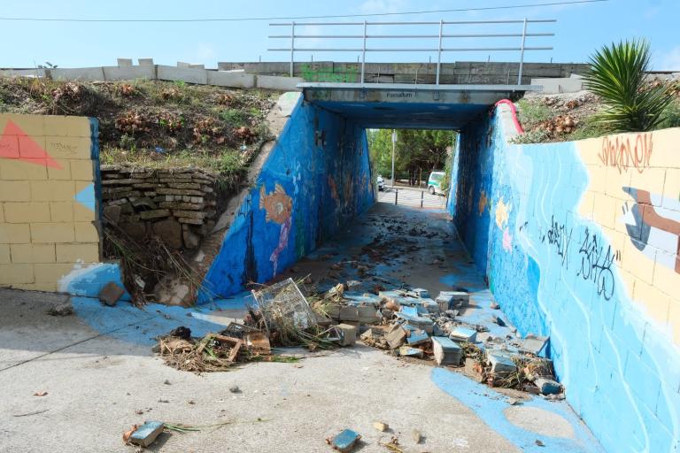 El temporal de pluges torrencials ha provocat incidències en diferents punts de la ciutat