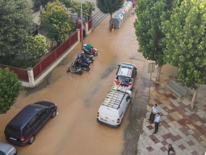 El carrer inundat, aquest matí