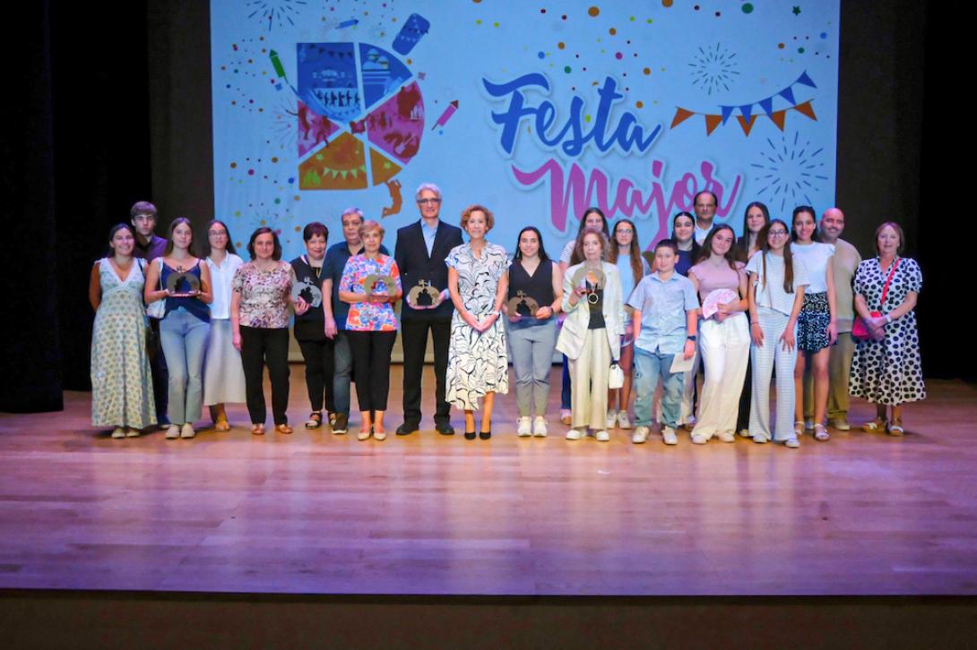 Els Premis Sant Joan Despí han reconegut la trajectòria de comerços, empreses, institucions i personalitats  i personalitats