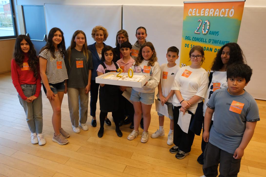 Imatge de la commemoració del 20è aniversari del Consell d'Infants de Sant Joan Despí